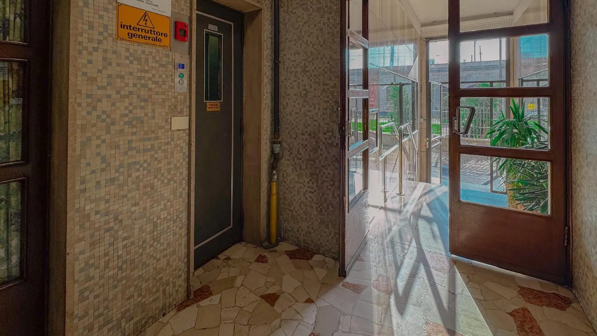 Spacious Apartment With Romantic Balcony And 2 Bathrooms Milano Italien